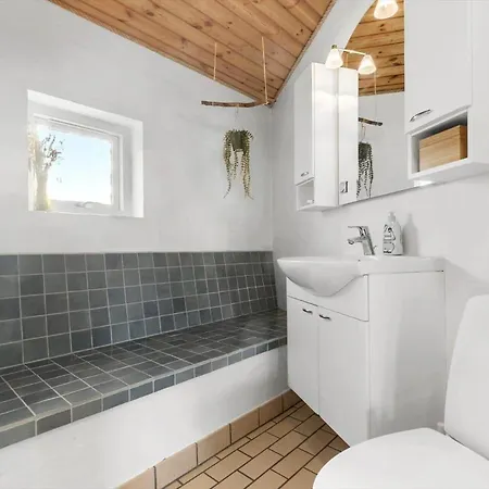 84133-ebeltoft-oreflippen-7-b Feriehus *